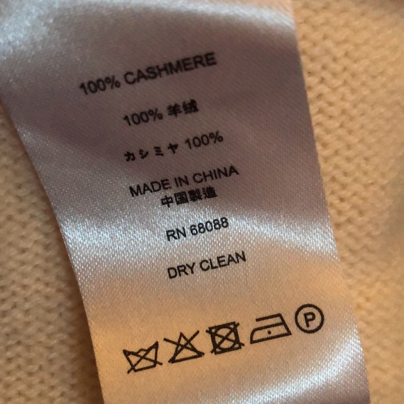 TSE Cream cashmere sweater size Medium NWOT - Picture 4 of 4
